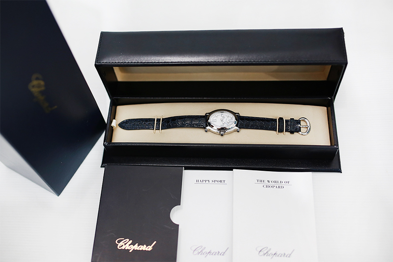 CHOPARD HAPPY SPORT 7 FLOATING DIAMONDS Lady Size รุ่นสุดหรูครับ เพชรกลิ้ง 7 เม็ด สวยประกาย ออก Shop ไทย รูปที่ 6