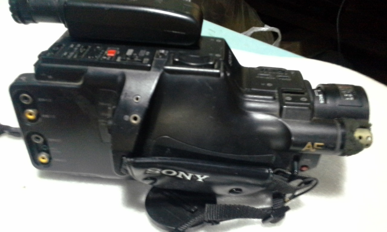 ขายกล้องวีดีโอ ccd-f300 รูปที่ 1