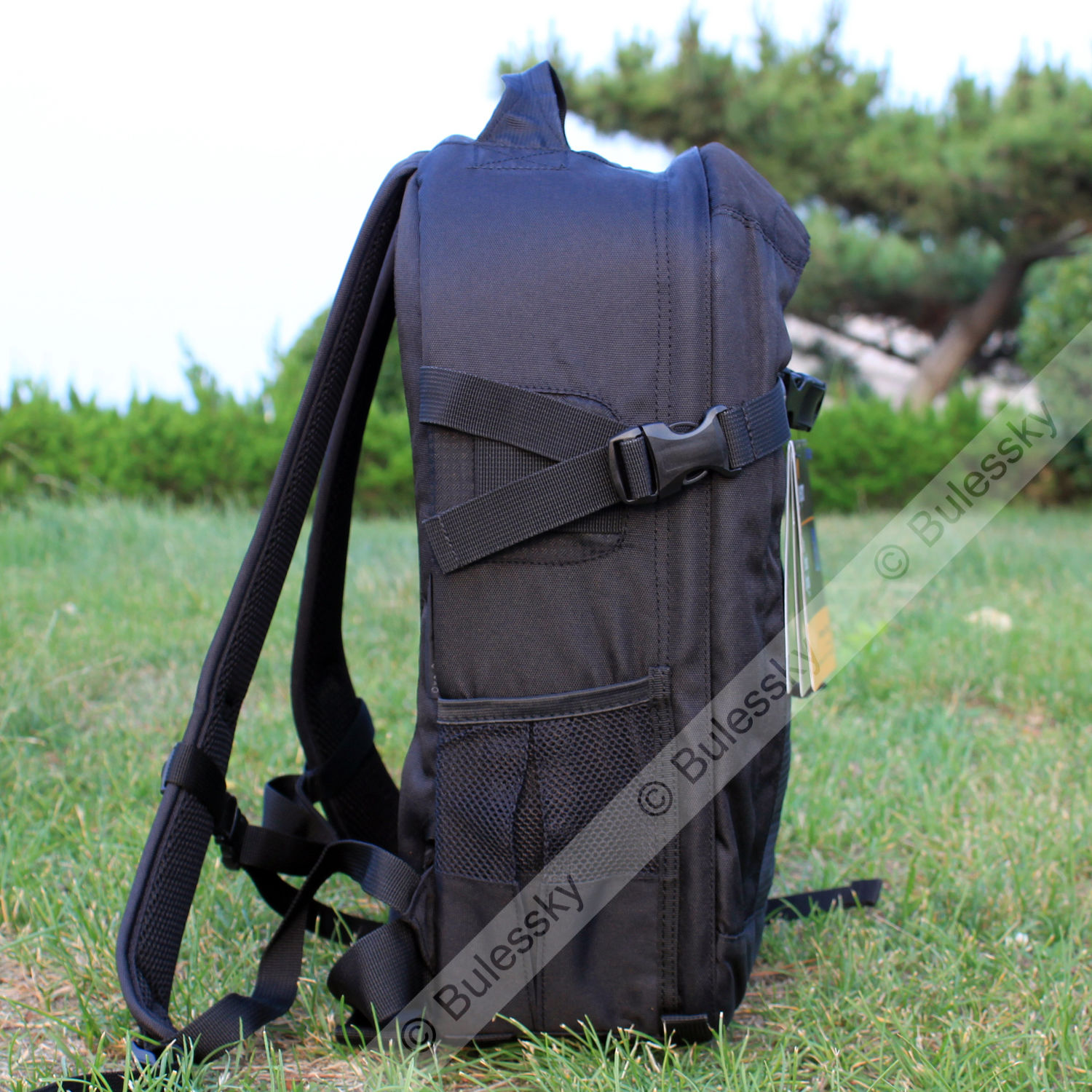Lowepro Pro Runner 300 AW DSLR Camera Bag Backpack Case With All Weather Cover BC27252 รูปที่ 2