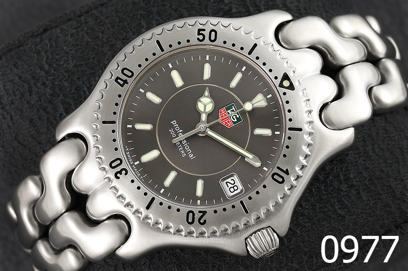 TAG HEUER ก้างปลาวงแหวน KING หน้าวงแหวน สำหรับท่านที่หาสภาพใหม่ๆ ของครบ King Size 38mm. อุปกรณ์ ข้อ กล่อง ใบ ครบๆ รูปที่ 2