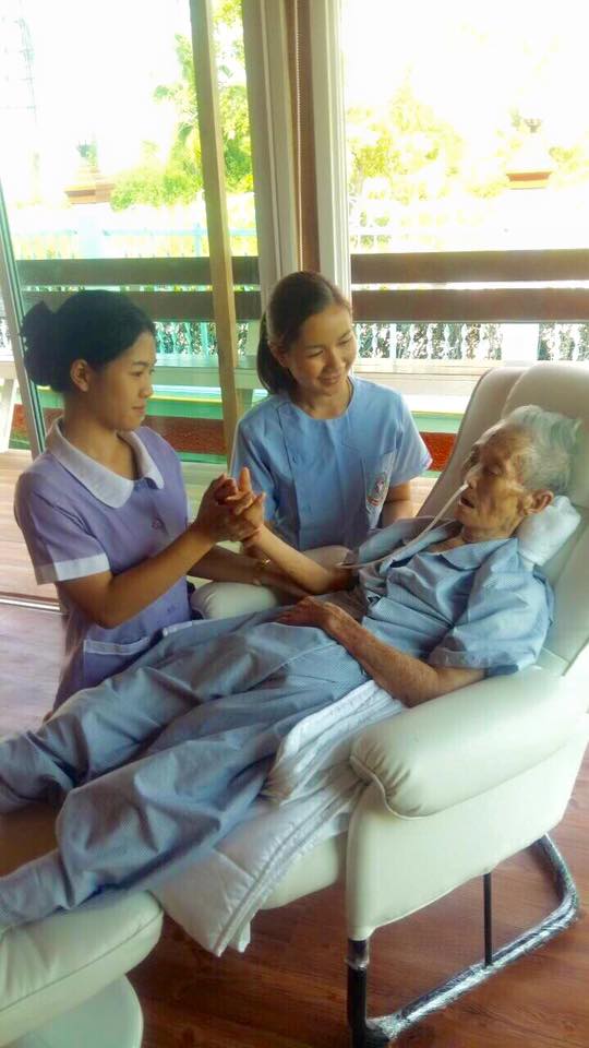 ศูนย์บริการ ดูแลผู้สูงอายุ ผู้ป่วยพักฟื้น โดยทีมสหวิชาชีพแพทย์และพยาบาลมืออาชีพ ถนนพุทธมณฑลสาย 4 รูปที่ 7