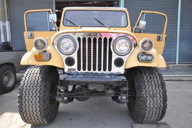 ขาย jeep cj 7 สภาพเดิมๆ ราคา 220,000 บาท พร้องชุดแต่งเครื่อง 4000 cc รูปที่ 1