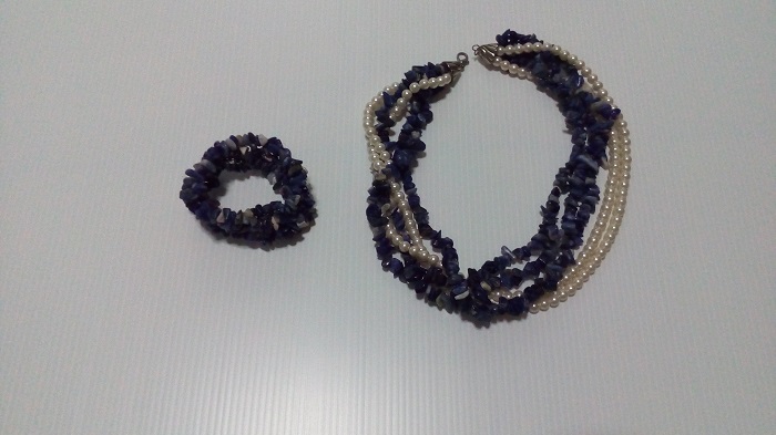 สร้อยคอหินสีพร้อมสร้อยข้อมือ รูปที่ 3
