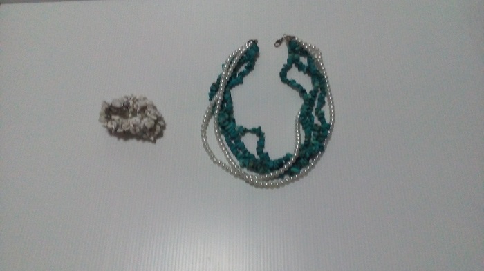 สร้อยคอหินสีพร้อมสร้อยข้อมือ รูปที่ 2