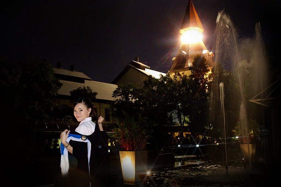 รับถ่ายภาพงานรับปริญญา ราคาประหยัด โดยช่างภาพมีประสบการณ์ รูปที่ 2