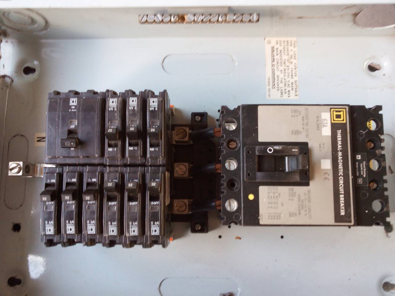 ขาย ตู้ เมน เบรกเกอร์ โหลดเซ็นเตอร์ ตู้ไฟ Main Breaker Load center สแควร์ดี square D สามเฟส รุ่น QO3 12-24G พร้อมเมนและลูกย่อย มือสอง รูปที่ 2