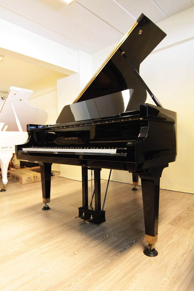 ขาย Grand Piano ยี่ห้อ Eastein ราคาถูกมาก !!!!!!!! รูปที่ 1