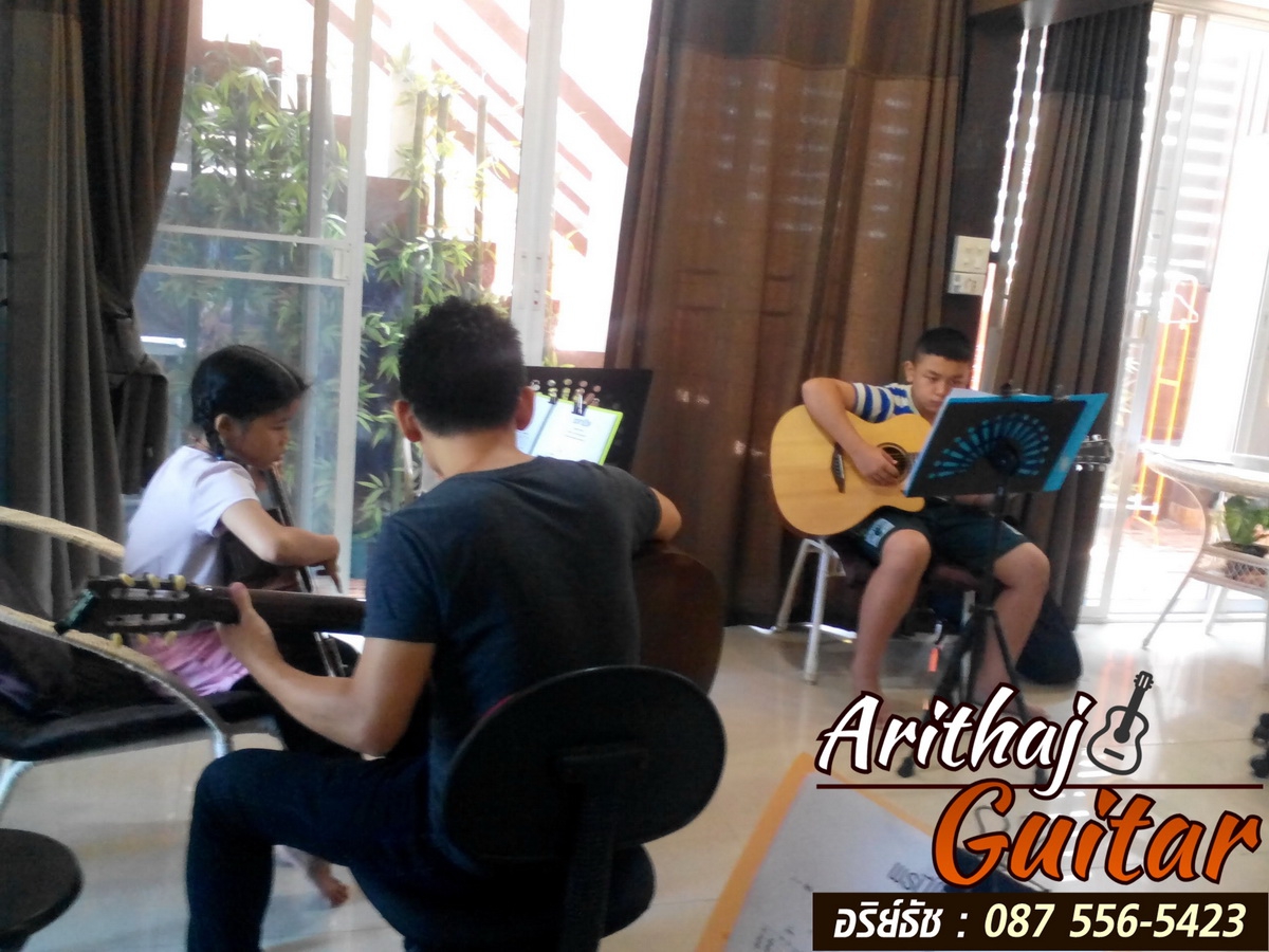 สอนกีตาร์ ประชาอุทิศ ทุ่งครุ  ศูนย์อบรมเทคนิคการเล่นกีตาร์โดยเฉพาะ โทร.0875565423   รูปที่ 2