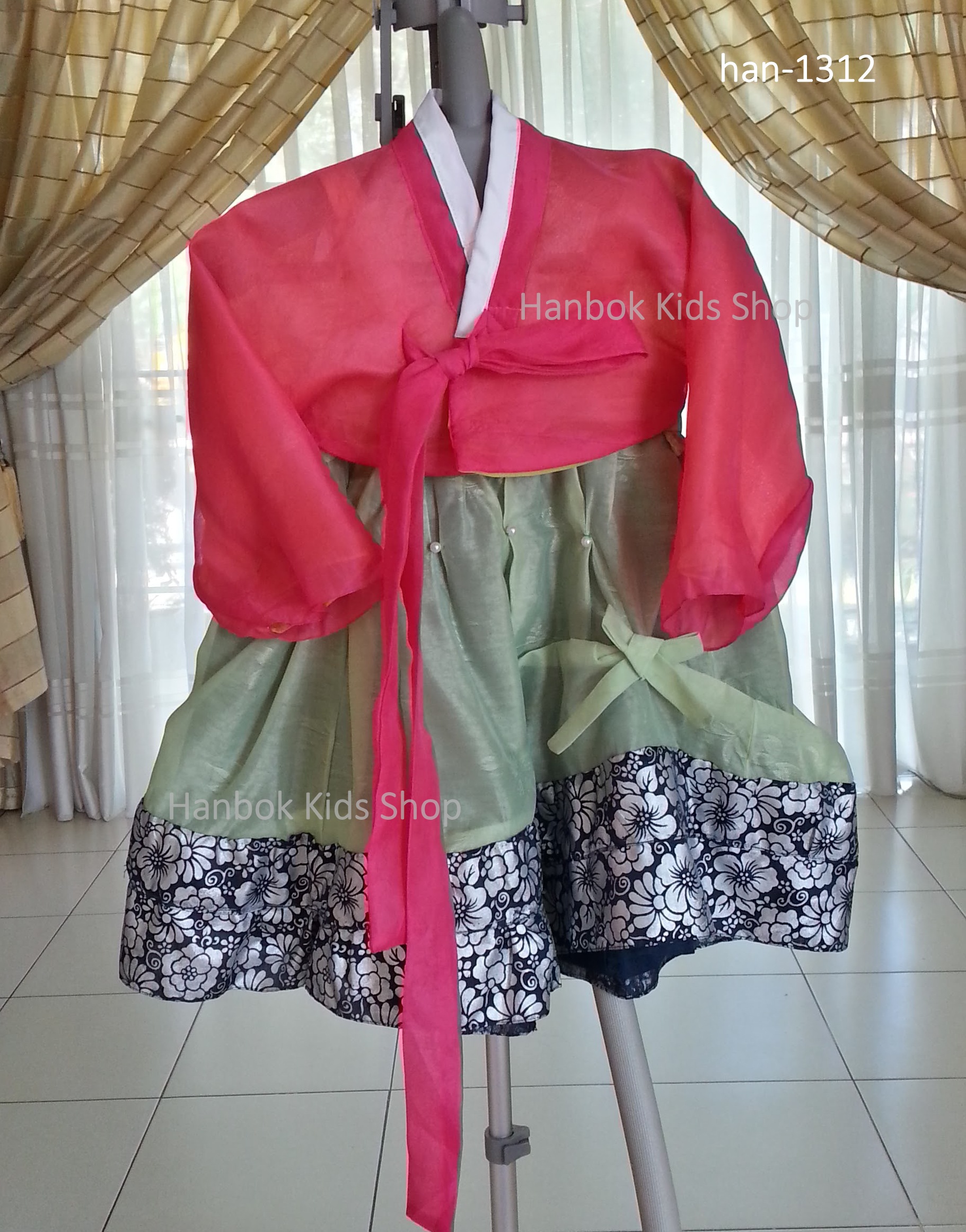 สินค้าลดราคาพิเศษ ชุดฮันบก,ชุดเกาหลีโบนาณ สำหรับเด็กอายุ 1-3 ขวบ รูปที่ 2