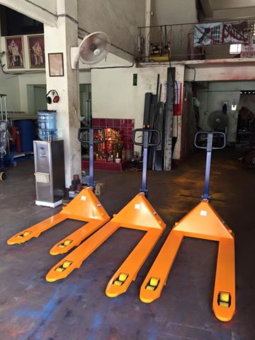HAND PALLET TRUCK PILOT 086-0818076 รูปที่ 2