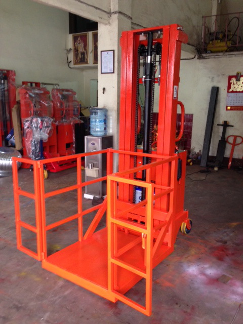 SEMI ELECTRIC STACKER PILOT 086-0818076 รูปที่ 2