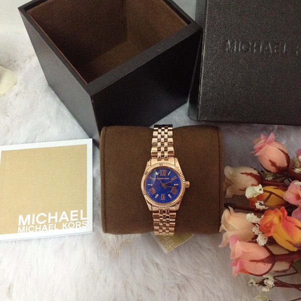 Michael Kors MK3272 Women's Lexington Petite Rose Golden Blue Dial Watch รูปที่ 3