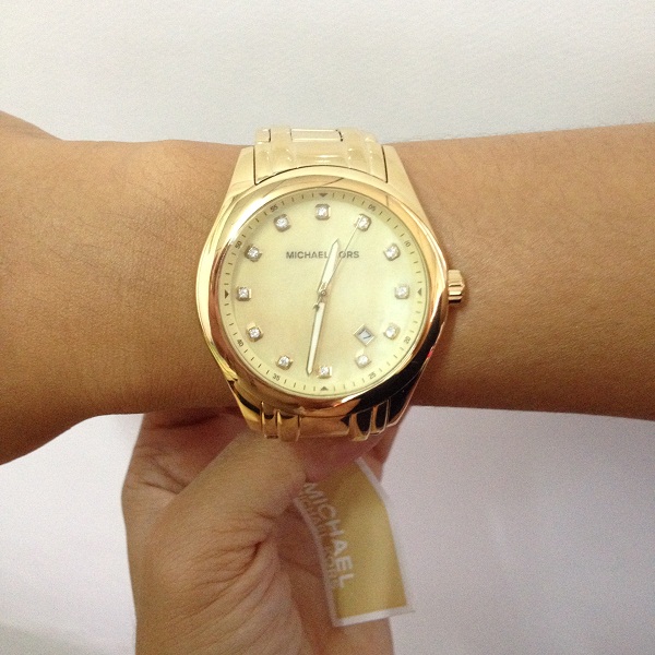 Michael Kors MK5310 Gold Mother Of Pearl Women's Watch รูปที่ 6