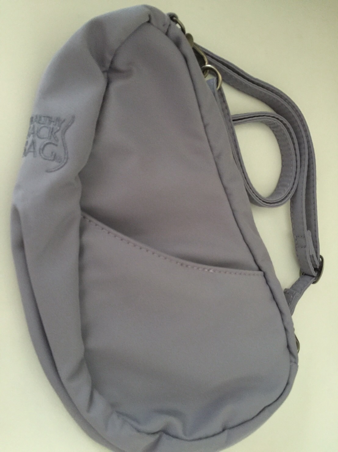 กระเป๋าสะพาย ยี่ห้อ back bag. ของแท้ ใหม่เอี่ยม ขนาดกลาง สีเปลือกมังคุด และสีม่วงอ่อนอมเทา รูปที่ 3