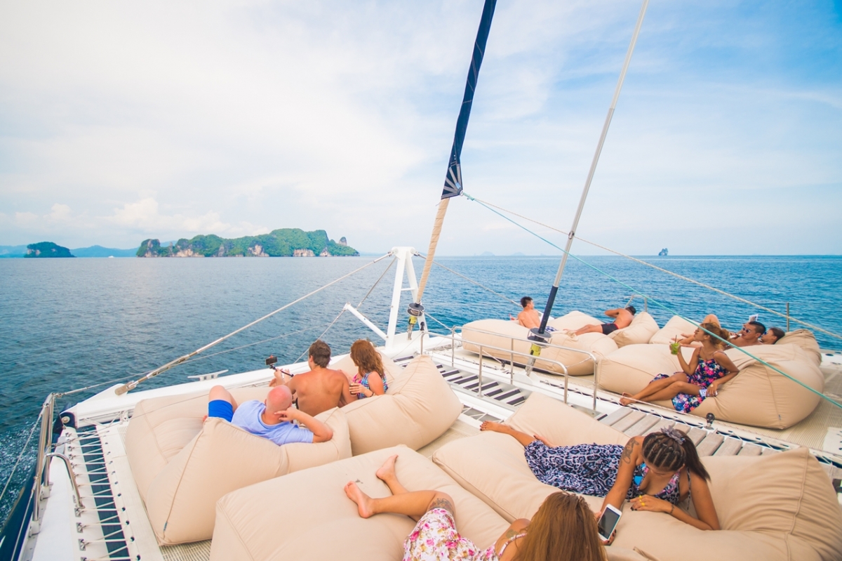 ล่องเรือใบ Hype Luxury Boat รูปที่ 3