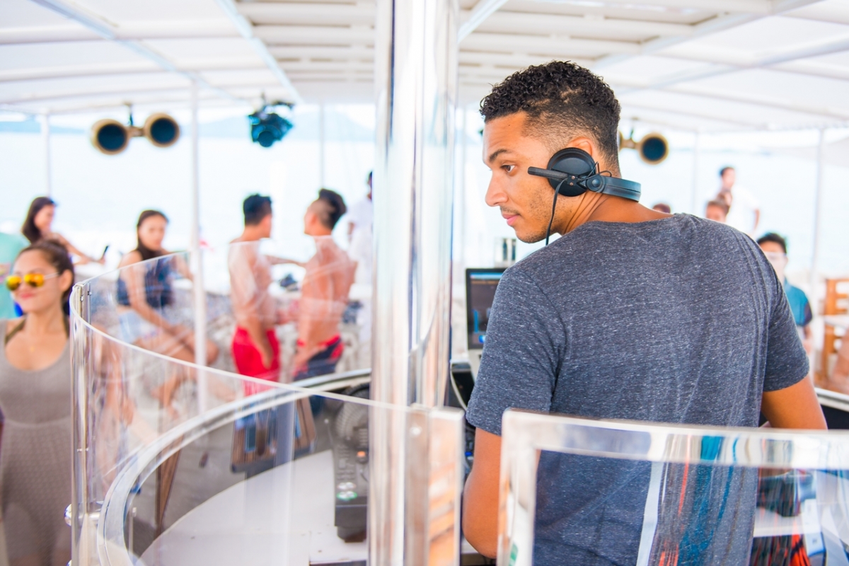 ล่องเรือใบ Hype Luxury Boat รูปที่ 5