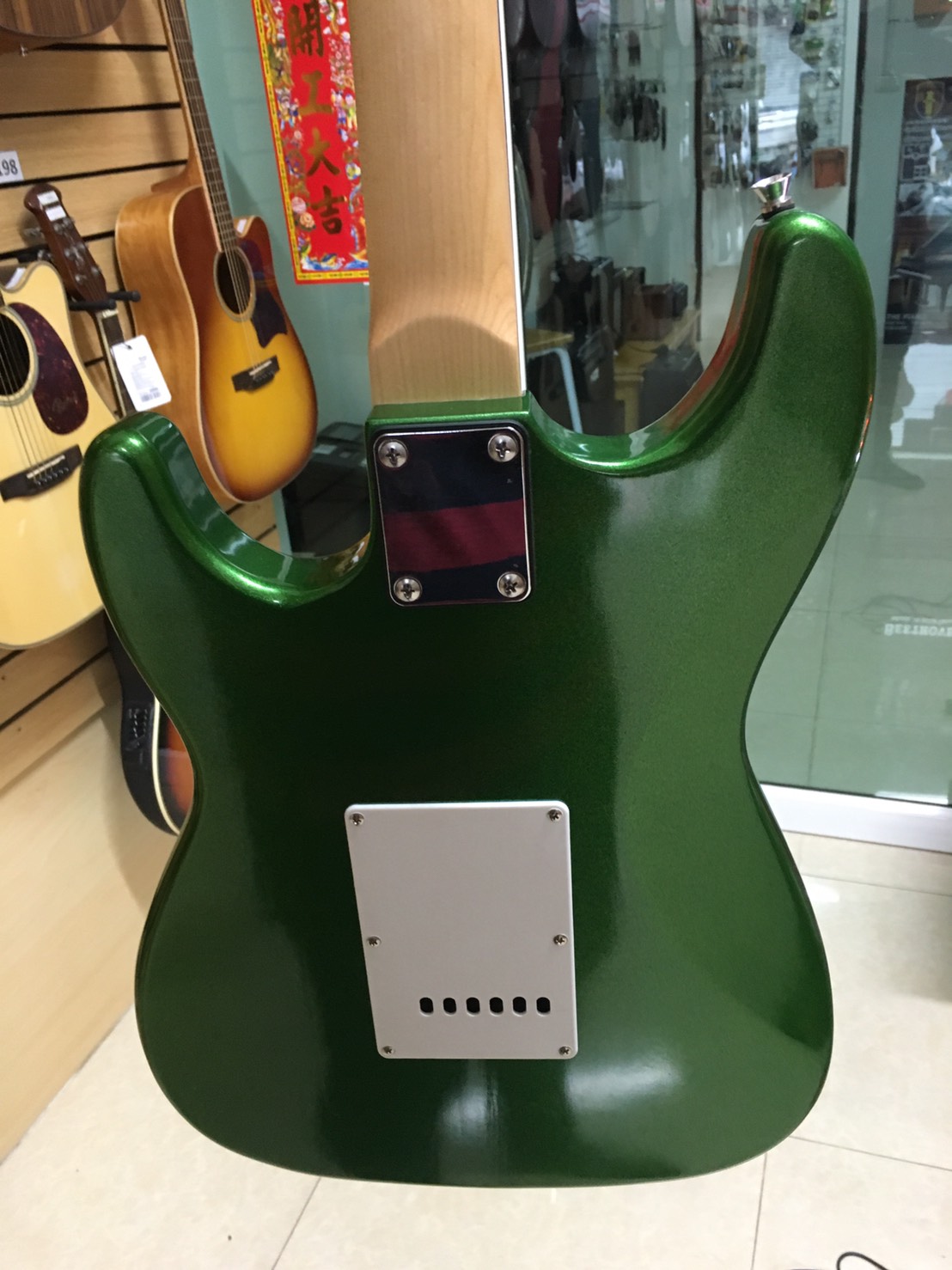 กีตาร์ไฟฟ้า firewar strat metallic green รูปที่ 3
