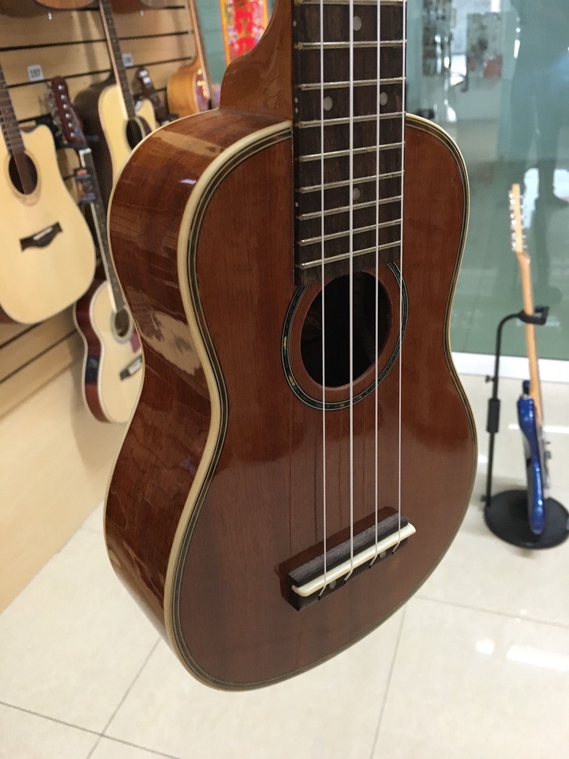 Ukulele ROMEO UK5 รูปที่ 3