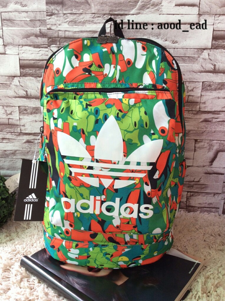 Adidas รูปที่ 1