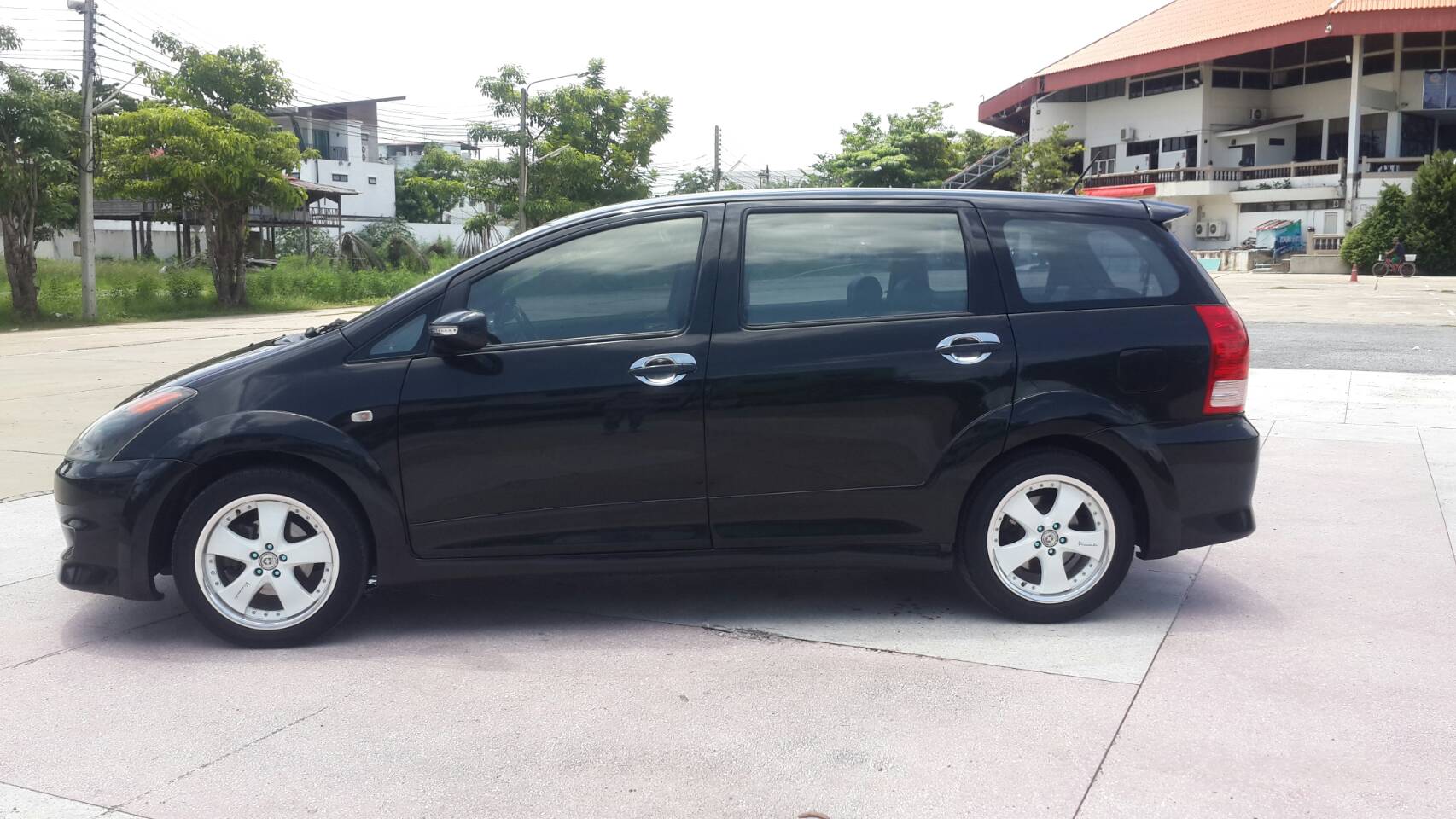 TOYOTA WISH 2.0 Q ปี 2006 Minor Change เกียร์ ออโต้ สีดำ  รูปที่ 1