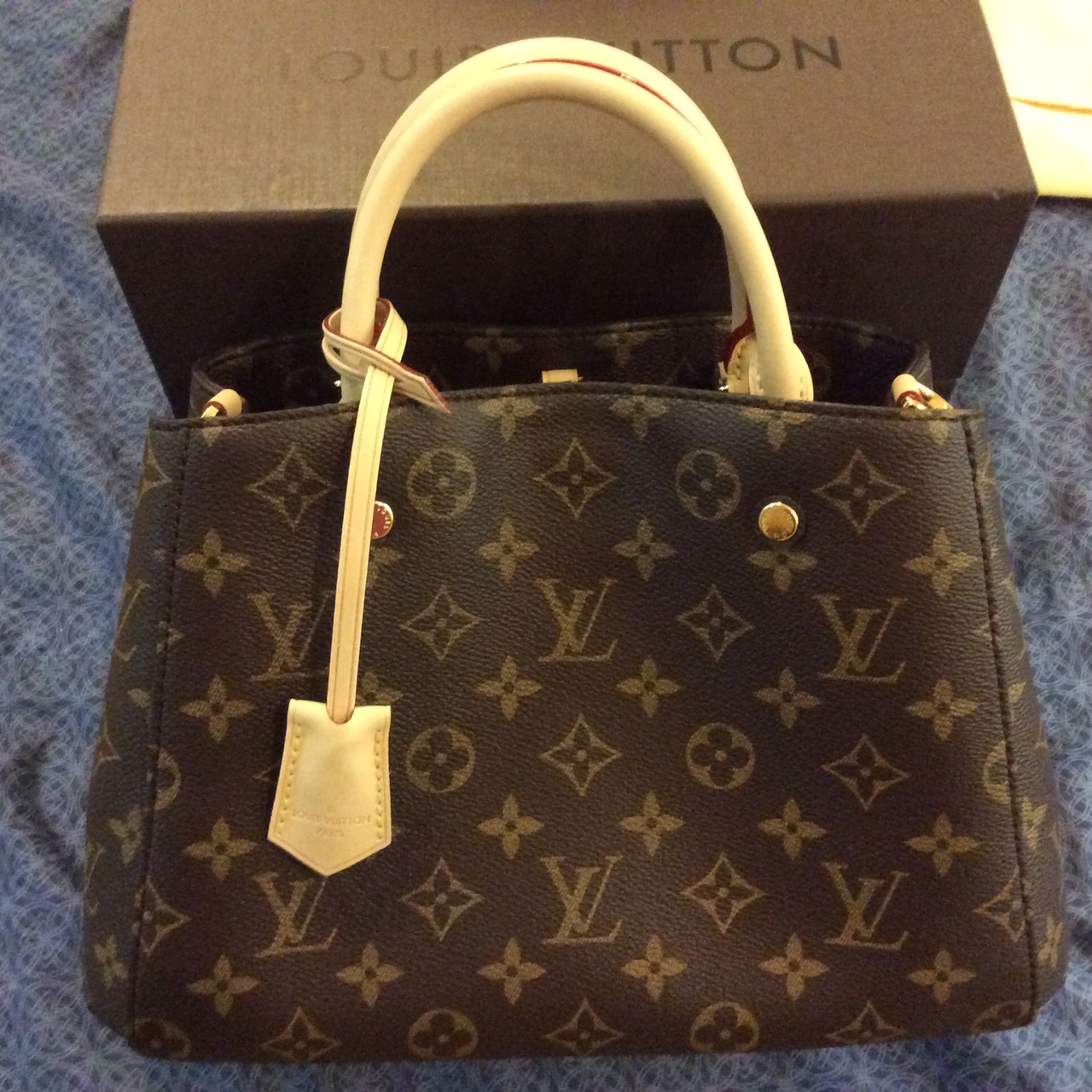 Louis Vuitton, Montaigne BB Monogram ของใหม่ รูปที่ 6