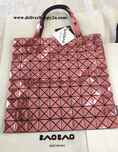 กระเป๋า Bao Bao Baobao Issey Miyake ของใหม่ป้ายห้อย รุ่น Platinum Pink 10 x 10 BB61-AG102-22 ของแท้ชอปญี่ปุ่นอุปกรณ์ครบ