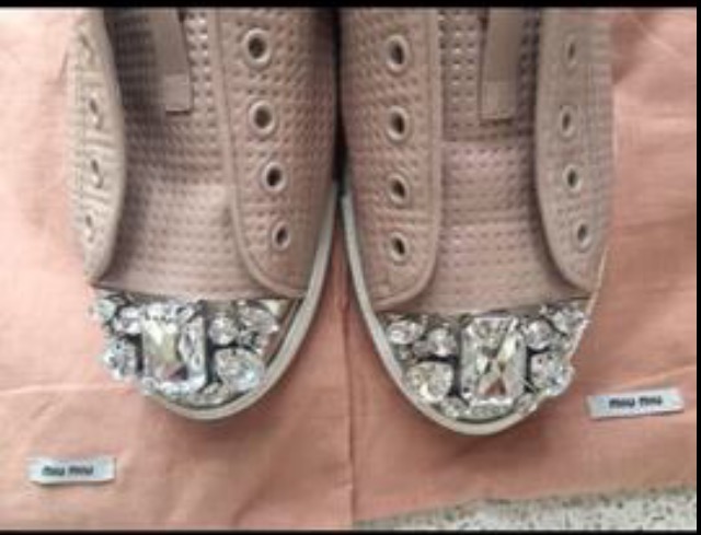 miu miu shoes รองเท้าmiu miu ใส่สองครั้งสภาพมือ1 รูปที่ 4