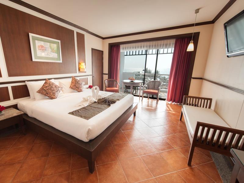 พินนาเคิล แกรนด์ จอมเทียน รีสอร์ท (Pinnacle Grand Jomtien Resort) รูปที่ 2