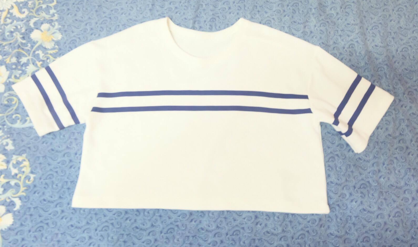 เสื้อครอปoversize รูปที่ 4