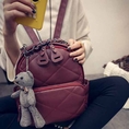 กระเป๋าเป้หนัง พร้อมตุ๊กตาหมีแฟชั่นเกาหลีสะพายหลังเดินทางสวยน่ารักช่องเยอะ นำเข้า พรีออเดอร์IS1029 ราคา1300บาท