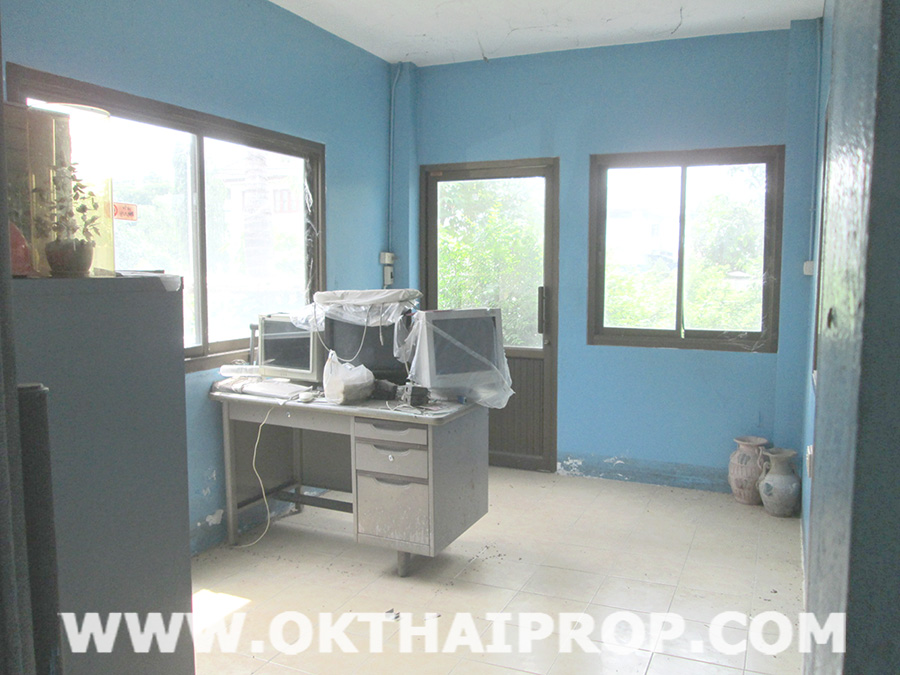 โกดังพร้อมบ้านพัก ถ.ลำโพ บางบัวทอง รูปที่ 4
