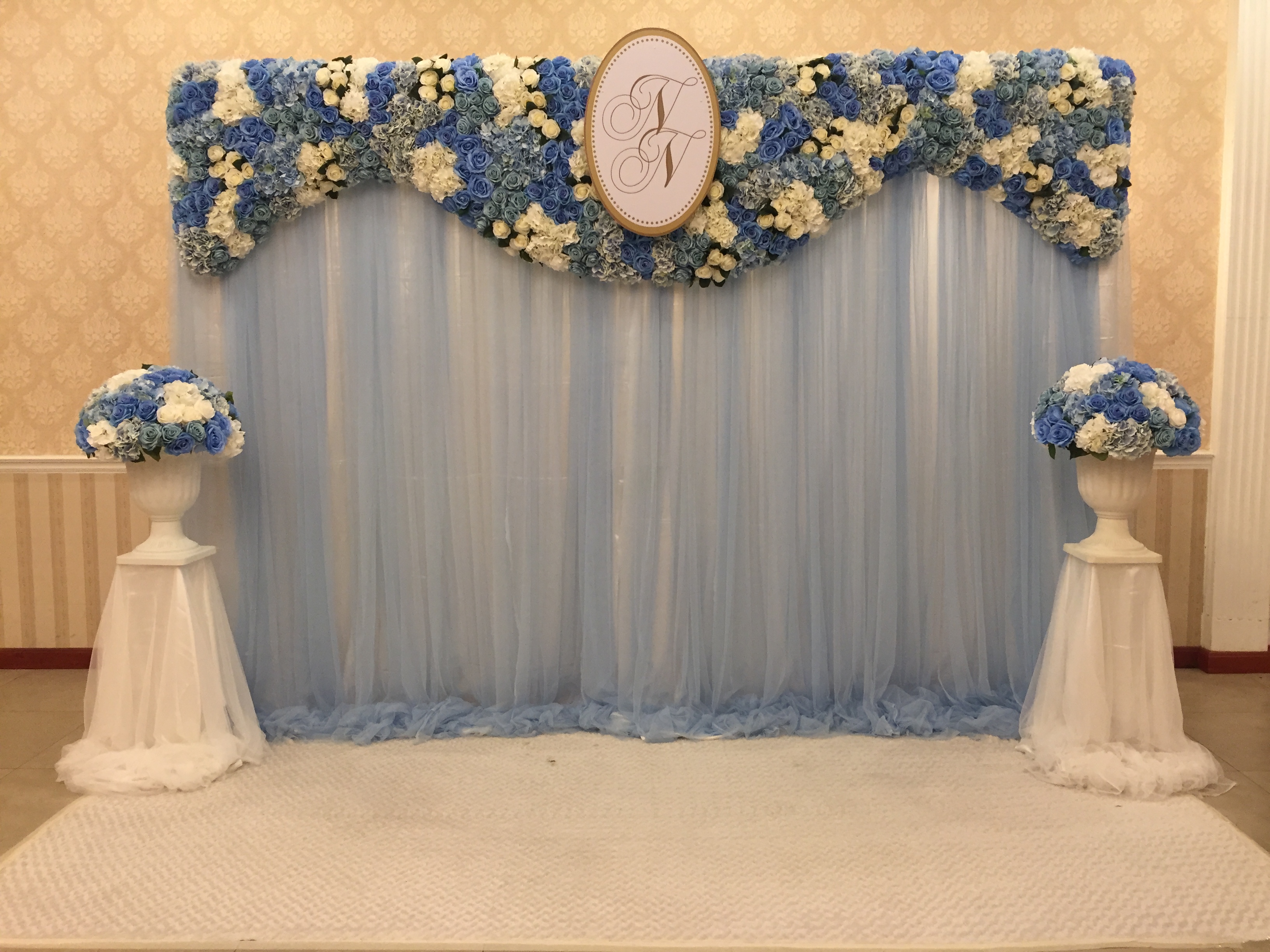 Backdrop ดอกไม้เหมือนจริง ( สีฟ้า ) ราคา 8,000 บาท 081-834-4245 (คุณกิ๊ฟ) 085-088-2355 (คุณธีร์) รูปที่ 2
