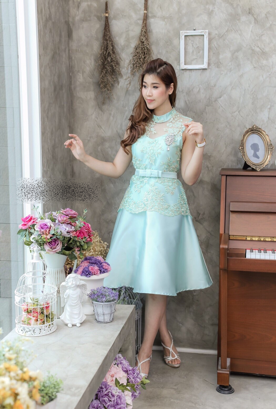 ชุดเดรสสวยหรูใส่ออกงาน สีเขี้ยวมิ้นต์ รูปที่ 3