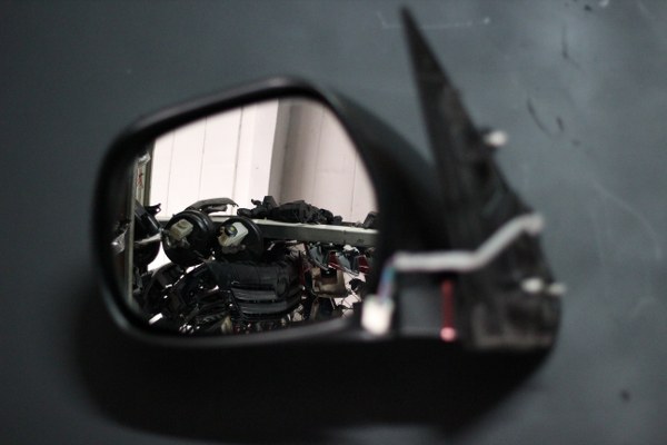 ขาย กระจกมองข้าง  รถตู้ โตโยต้า ดีโฟดี TOYOTA D4D  มือสอง ของแท้ นำเข้าจากญี่ปุ่น รูปที่ 1