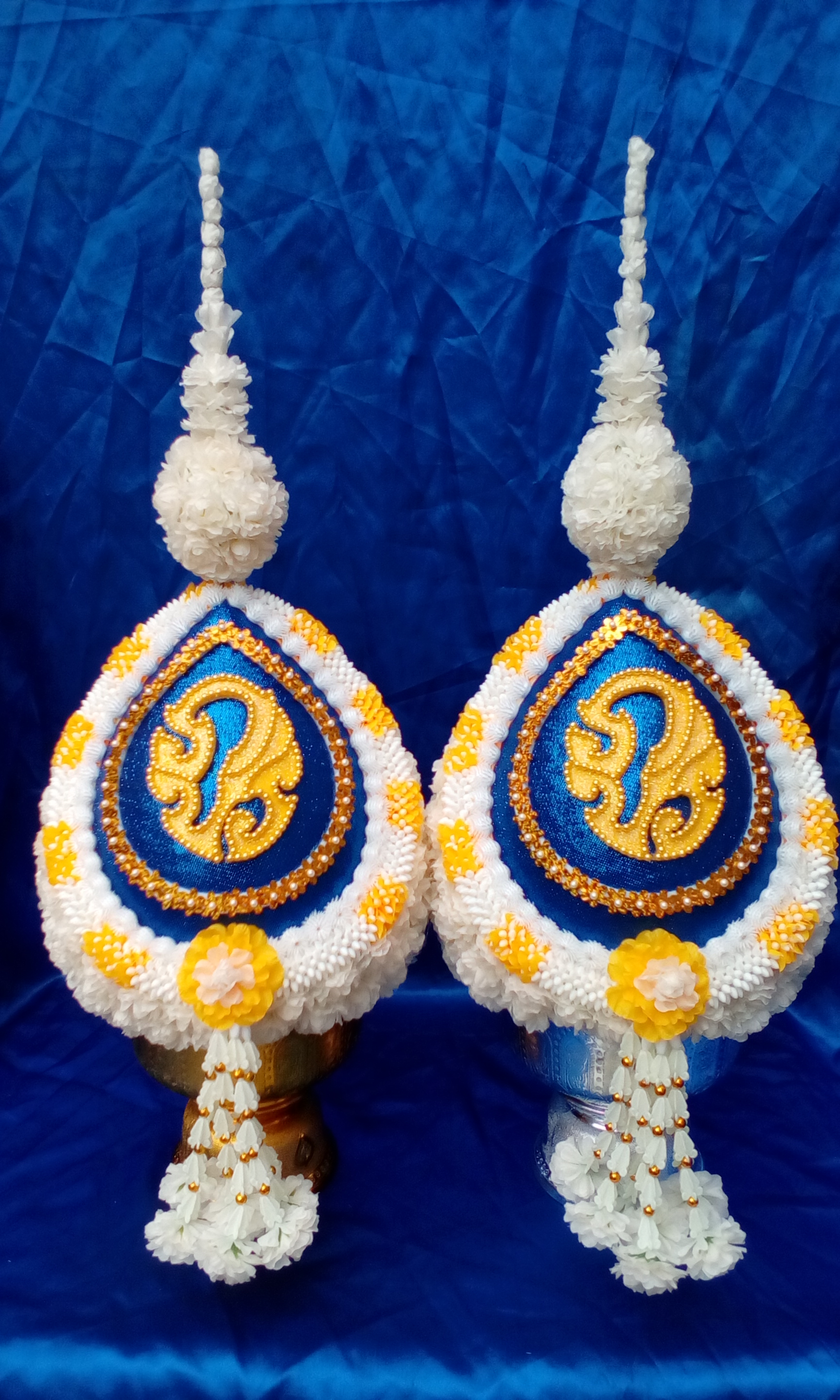 พุ่มมะลิ ถวายความอาลัยพระบาทสมเด็จพระปรมินทรมหาภูมิพลอดุลยเดช รูปที่ 3