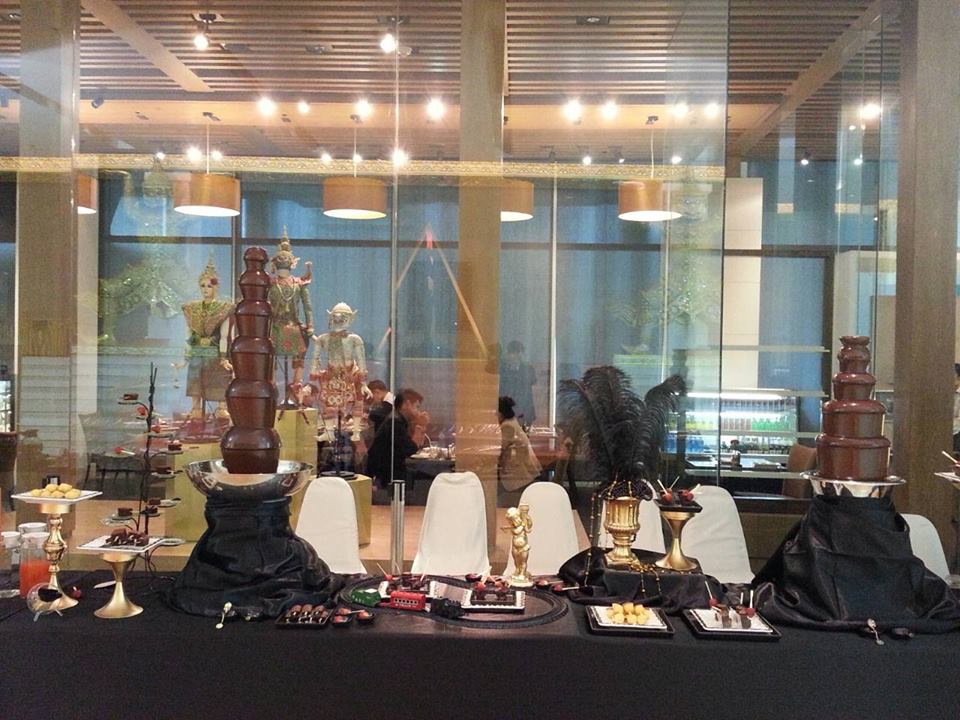 ให้เช่า Chocolate Fountain เครื่องทำช็อคโกแลตฟองดู ไซส์ 120 เซ็นติเมตร รูปที่ 4