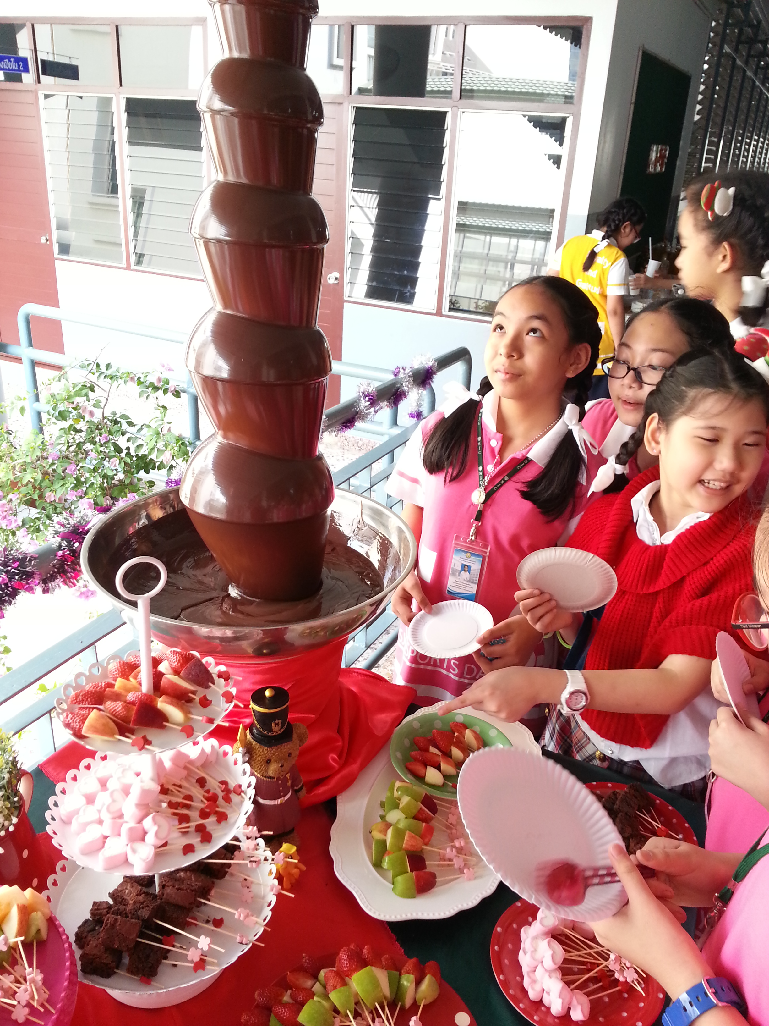 ให้เช่า Chocolate Fountain เครื่องทำช็อคโกแลตฟองดู ไซส์ 120 เซ็นติเมตร รูปที่ 6