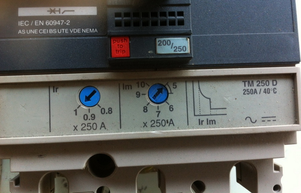 ขาย เบรกเกอร์ Breaker Merlin Gerin รุ่น NS250 N 250 Amp(แอมป์) มือสอง สภาพดี ราคาถูก รูปที่ 4