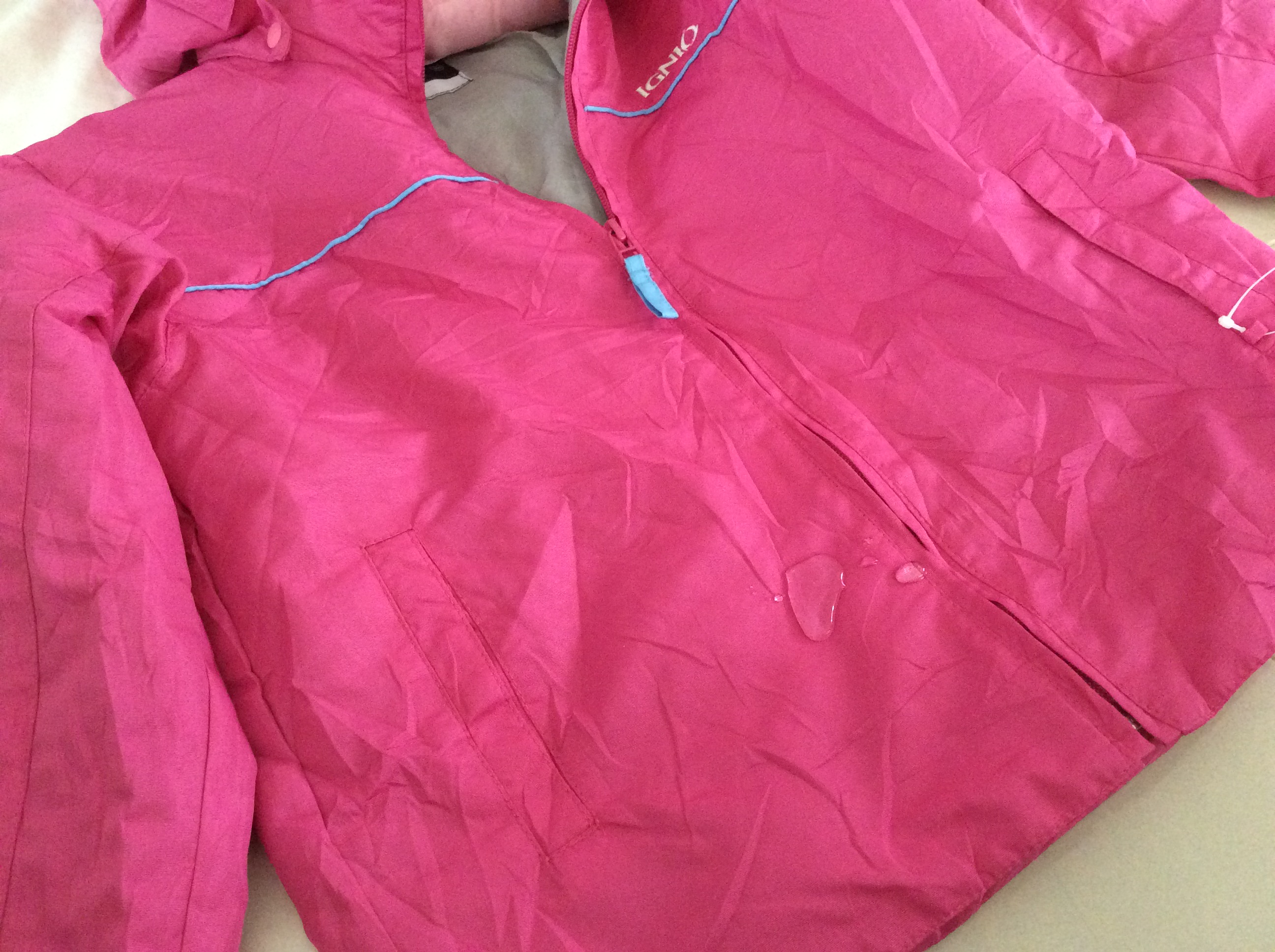 IGNIO ski snow jacket girl size140เสื้อใส่เล่นสกีลุยหิมะแบรนเนมจากญี่ปุ่นกันน้ำกันลมกันหิมะสภาพดีสีสวย รูปที่ 6