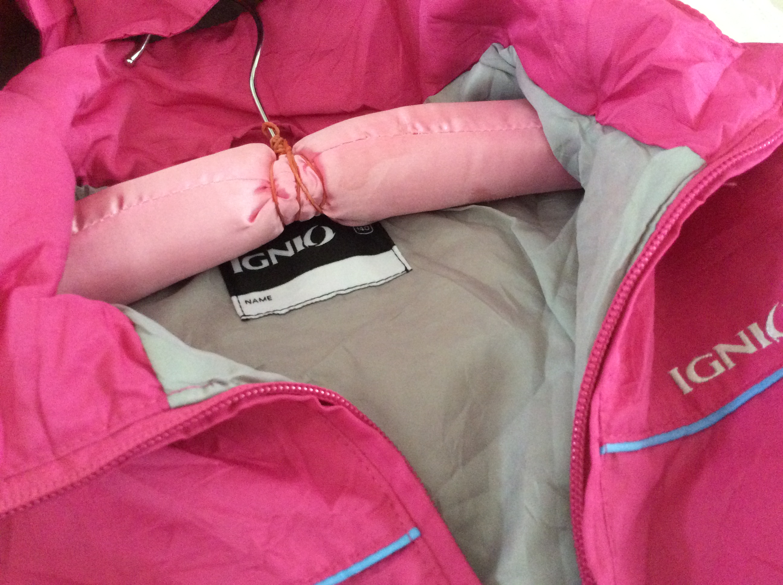 IGNIO ski snow jacket girl size140เสื้อใส่เล่นสกีลุยหิมะแบรนเนมจากญี่ปุ่นกันน้ำกันลมกันหิมะสภาพดีสีสวย รูปที่ 7