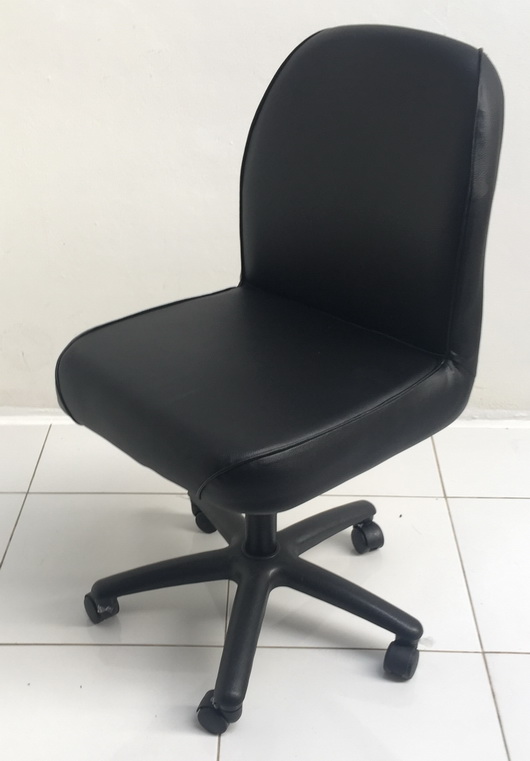 เก้าอี้สำนักงานรุ่นCH-01 ราคา 610 บาท   โทร. 099-326-0005 รูปที่ 1
