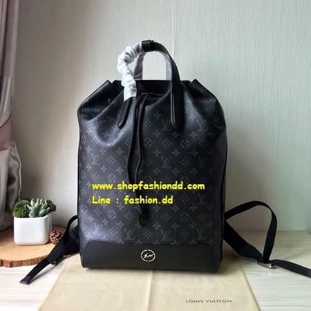 New Louis Vuitton Monogram Eclipse Backpack Explorer Bag (เกรด Hi-End) มาใหม่ชน Shop  รูปที่ 1