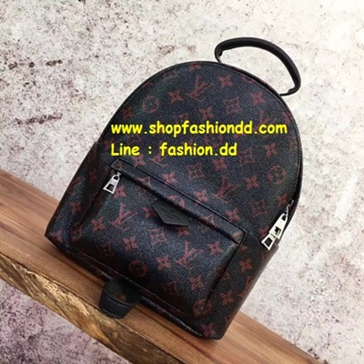 กระเป๋า Louis vuitton Monogram palmsprings backpack ขนาด 10 นิ้ว ลายโมโนแกรม   สีแดง (งานHiend)   -- กระเป๋าเป้สะพายหลัง Louis vuitton  รูปที่ 1