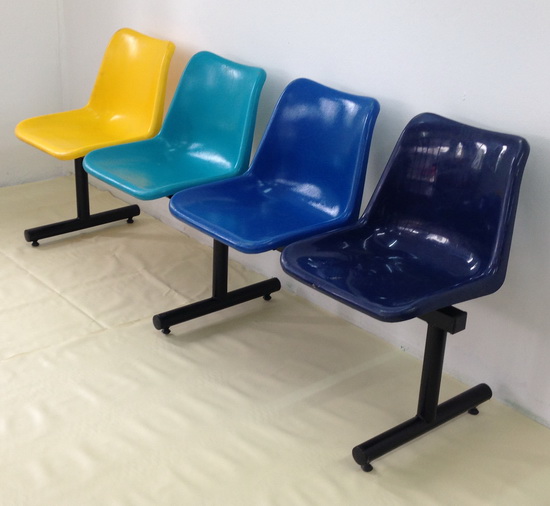 เก้าอี้โพลีแถวรุ่น CLF-814 แบบ 2 และ 3 และ 4 ที่นั่ง ราคาเริ่มต้น ที่ 1,280 บาท โทร. 099-326-0005 รูปที่ 1