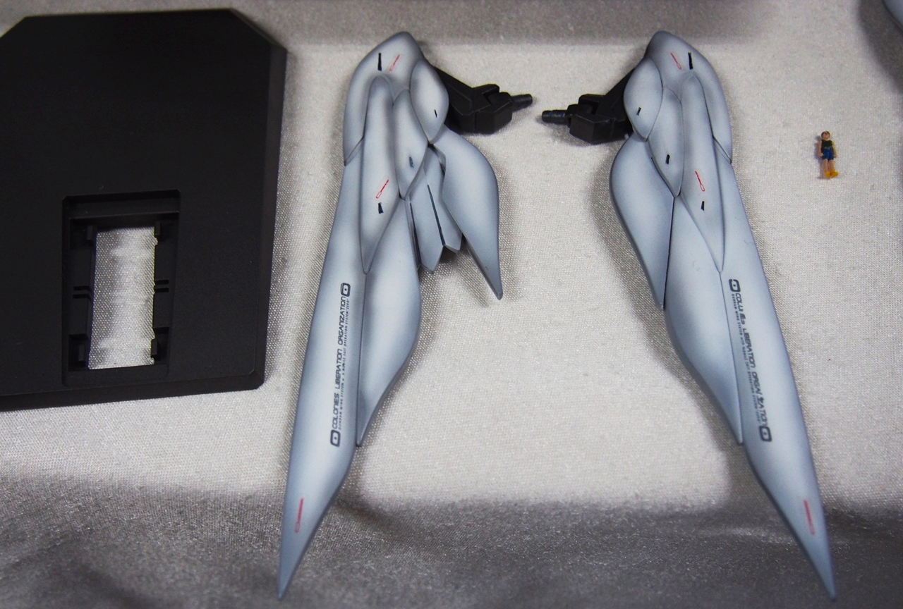 กันพลากันดั้มวิงค์พร้อมทำสีเรียบร้อย Wing Gundam Zero Mobile Suit XXXG-00W0 สเกล 1/100 ของแท้ลิขสิทธิ์Bandai รูปที่ 2