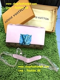 Louis Vuitton Monogram Canvas Clucth in Pink 2-Tone Color รุ่นมาใหม่ หนังแท้ (เกรด Hi-end)