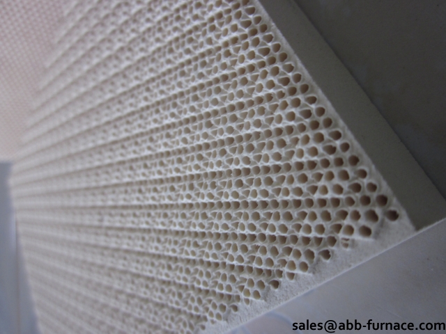 SLWT 93x132x13mm honeycomb ceramic แผ่นอินฟาเรด (สีขาว) รูปที่ 1