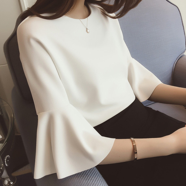 เสื้อยืดแขนสั้นสีขาว ขนาด M รูปที่ 2