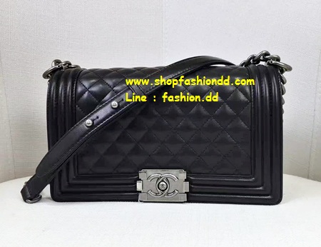 พร้อมส่ง Chanel Le Boy Lambskin in Black Silver Hardware ขนาด 10 นิ้ว หนังแท้ (เกรด Hi-end)   รูปที่ 1