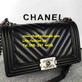 กระเป๋า Chanel LE Boy Chevron 10 นิ้ว  หนังแกะ หนังแท้ (เกรด Hi-End) 